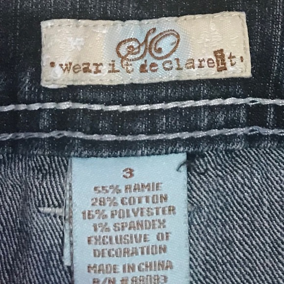 EUC JEAN BERMUDA SHORTS SO STYLISH AND COMFY!!⭐️❤️ - Picture 5 of 5